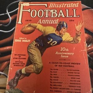 Vintage 1939 Illustrated Football Annual - 10th Anniversary Issue Eddie Dooley